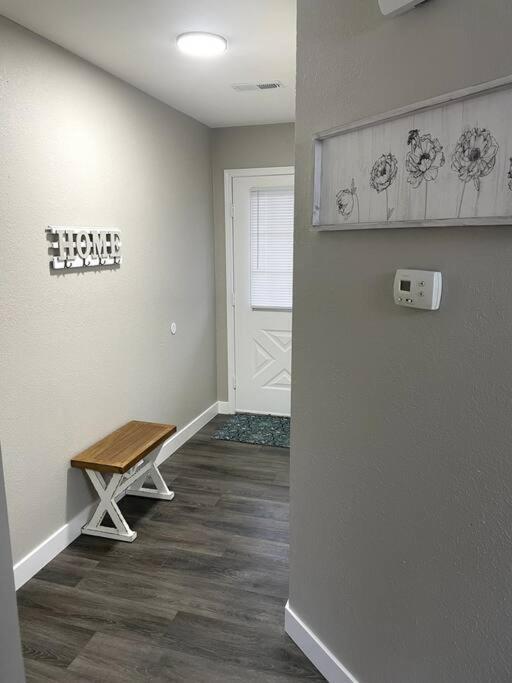 New Remodeled Luxury Condo By The Lake, No Stairs! Branson Eksteriør bilde